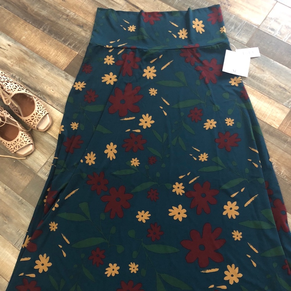 LuLaRoe XL Maxi BNWT